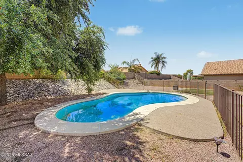 Exterior - 10136 E Axe Handle Ct, Tucson, AZ 85748 photo 3 of 3