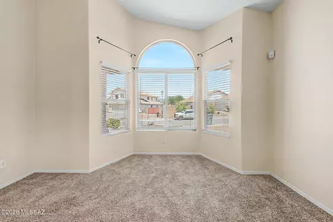 Living - 10136 E Axe Handle Ct, Tucson, AZ 85748 photo 2 of 6