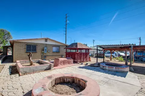 872 W Glenn St, Tucson, AZ 85705