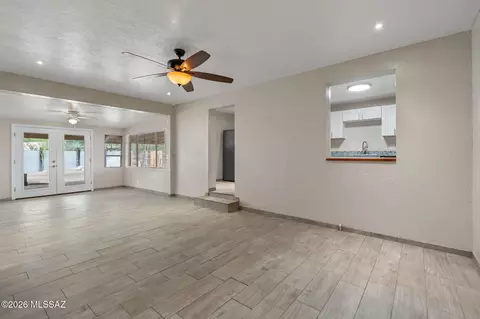 Living - 1043 E Simmons St, Tucson, AZ 85719 photo 3 of 5