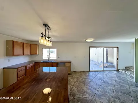 17350 S Myrick Ln, Sahuarita, AZ 85629