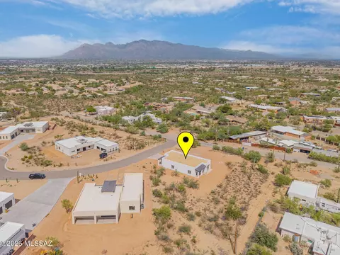 View/Area - 3355 W Jayte Ct, Tucson, AZ 85745 photo 2 of 4