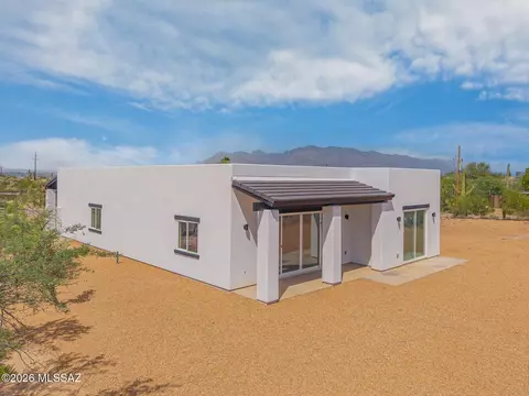 Exterior - 3355 W Jayte Ct, Tucson, AZ 85745 photo 5 of 10