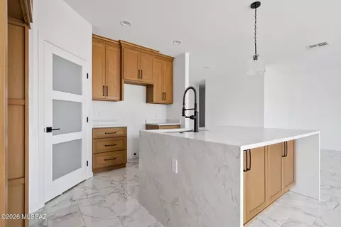 Kitchen - 3355 W Jayte Ct, Tucson, AZ 85745 photo 2 of 4