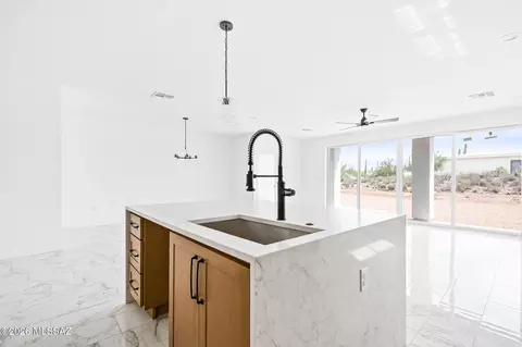 Kitchen - 3355 W Jayte Ct, Tucson, AZ 85745 photo 3 of 4