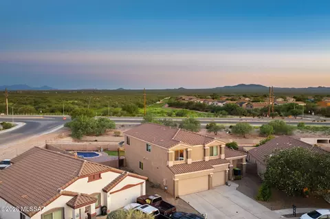 8229 W Melanitta Dr, Tucson, AZ 85757