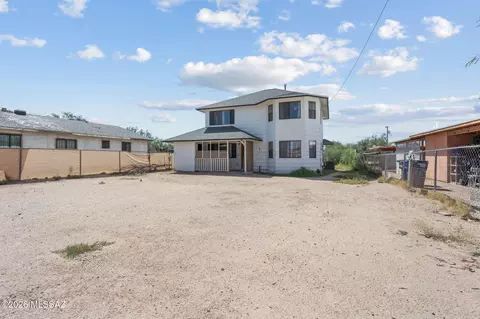 837 W Calle Sierra, Tucson, AZ 85705