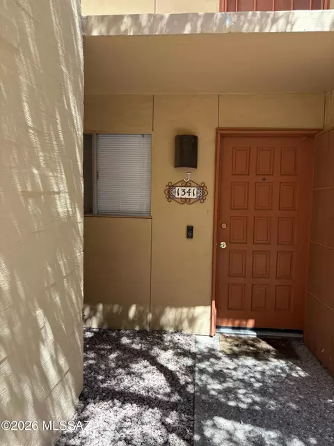 1341 E Fort Lowell Rd #J, Tucson, AZ 85719