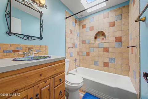 Bath - 7114 E Sylvane Dr, Tucson, AZ 85710 photo 4 of 5