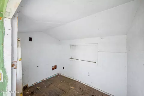 Bedroom - 6866 E David Dr, Tucson, AZ 85730 photo 6 of 6