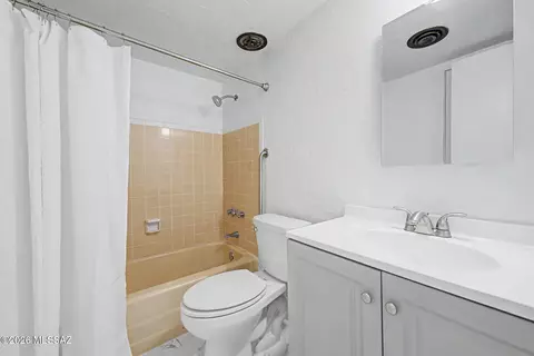 Bath - 6866 E David Dr, Tucson, AZ 85730 photo 3 of 3