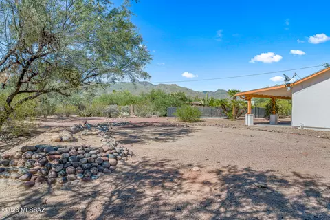 Exterior - 9801 E Prospect Ln, Tucson, AZ 85749 photo 7 of 11