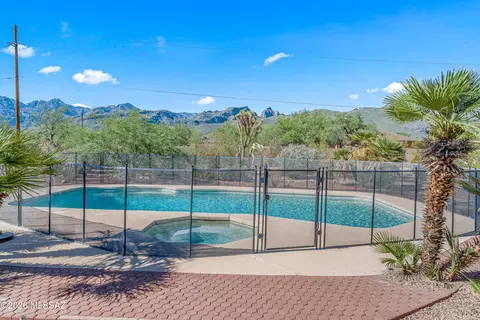 Exterior - 9801 E Prospect Ln, Tucson, AZ 85749 photo 9 of 11
