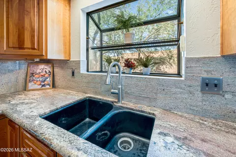 Kitchen - 9801 E Prospect Ln, Tucson, AZ 85749 photo 4 of 4