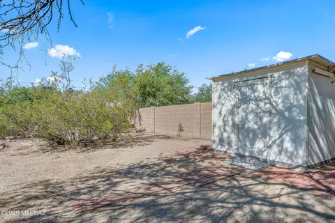 Exterior - 9801 E Prospect Ln, Tucson, AZ 85749 photo 5 of 11