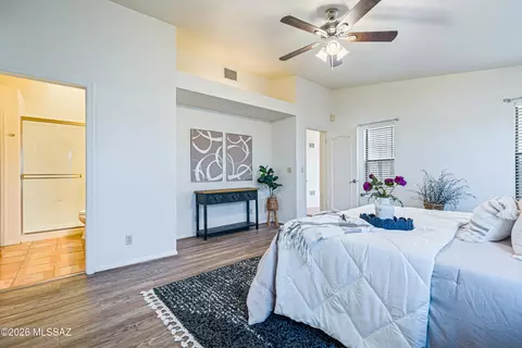 Bedroom - 9801 E Prospect Ln, Tucson, AZ 85749 photo 3 of 6