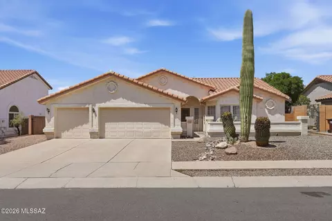 8201 N Tammeron Ct, Tucson, AZ 85741