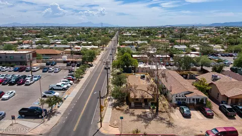 View/Area - 1348 E 7th St, Tucson, AZ 85719 photo 3 of 4