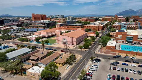 View/Area - 1348 E 7th St, Tucson, AZ 85719 photo 2 of 4