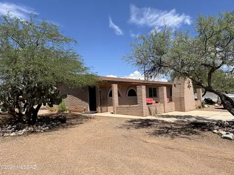 16780 N Columbus Blvd, Tucson, AZ 85739