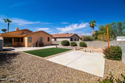 6592 W Blythe Pl, Tucson, AZ 85743