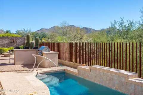 6543 W Whispering Windmill Ln, Marana, AZ 85658