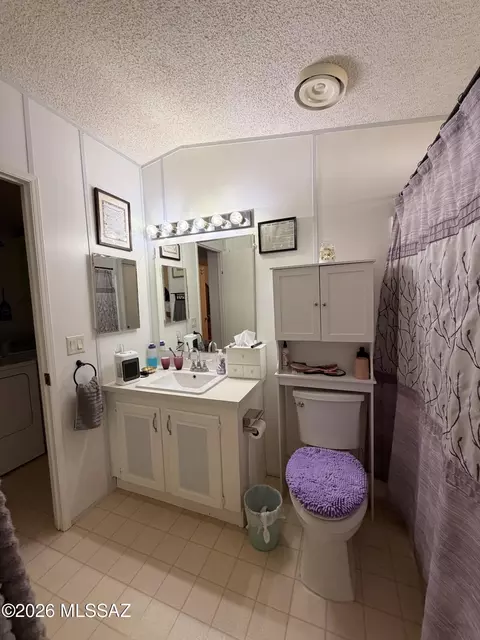 Bath - 241 E 2nd St, Benson, AZ 85602 photo 3 of 3