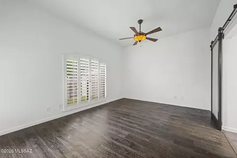 Living - 5829 N 24th Pl, Phoenix, AZ 85016 photo 5 of 5