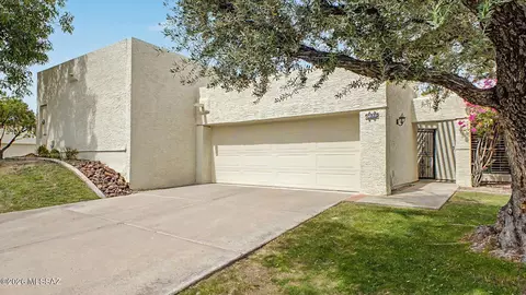 Exterior - 5829 N 24th Pl, Phoenix, AZ 85016 photo 3 of 12