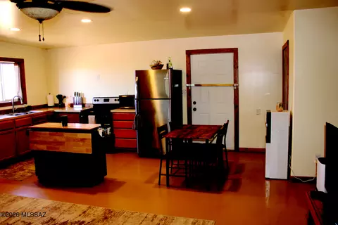 Kitchen - 6210 E Dragoon Dr, Pearce, AZ 85625 photo 1 of 2