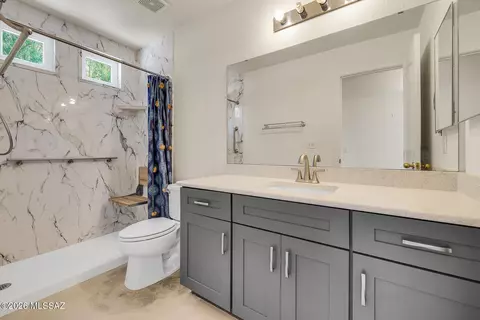 Bath - 8216 N Equator Loop, Tucson, AZ 85741 photo 1 of 2