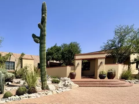 6830 N Solaz Cuarto, Tucson, AZ 85718