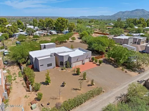 3985 E Songbird Ln, Tucson, AZ 85739