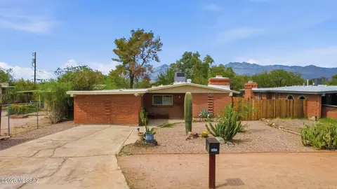 4417 E Lester St, Tucson, AZ 85712