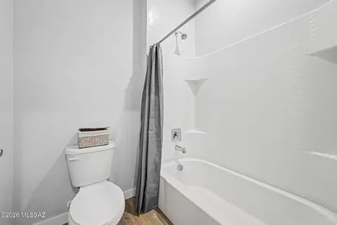 Bath - 629 W Wilkinson St, Vail, AZ 85641 photo 2 of 2