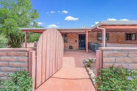 1409 S Avenida Sirio, Tucson, AZ 85710