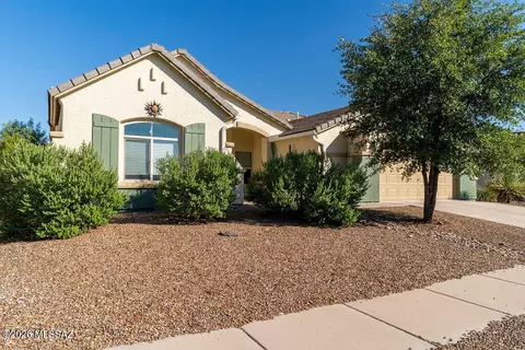 9426 N Stonebrook Dr, Tucson, AZ 85743