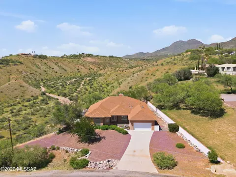 1242 Vista Ct, Rio Rico, AZ 85648