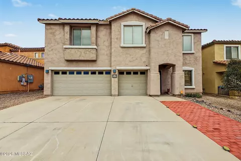 879 W Vuelta Granadina, Sahuarita, AZ 85629