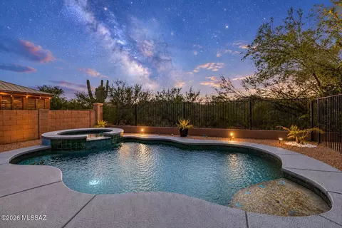 856 W Vuelta Granadina, Sahuarita, AZ 85629