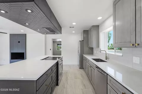 Kitchen - 5324 E 8th St E, Tucson, AZ 85711 photo 2 of 4