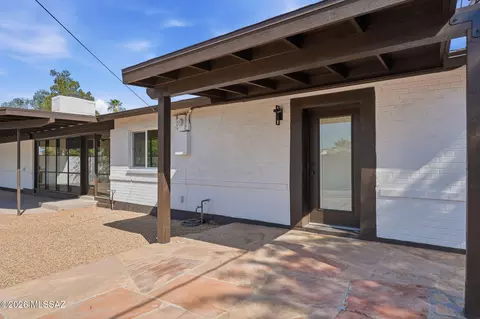 Exterior - 5324 E 8th St E, Tucson, AZ 85711 photo 6 of 6