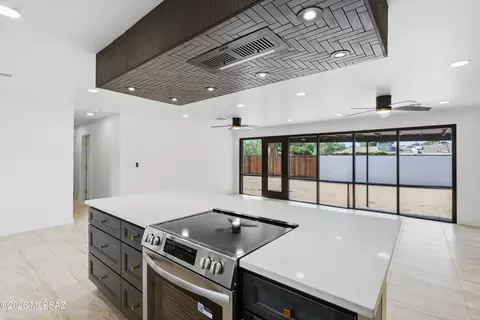 Kitchen - 5324 E 8th St E, Tucson, AZ 85711 photo 4 of 4
