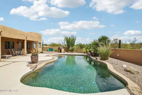 7648 N Quail Ridge Dr, Tucson, AZ 85743