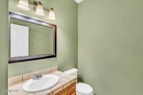 Bath - 7689 E Fair Meadows Loop, Tucson, AZ 85756 photo 1 of 6
