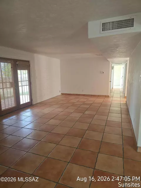 Living - 104 N Neff Pl, Sunsites, AZ 85625 photo 2 of 2