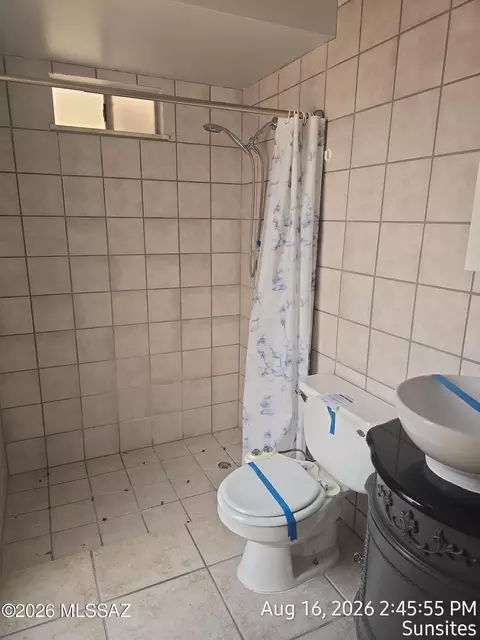 Bath - 104 N Neff Pl, Sunsites, AZ 85625 photo 1 of 1