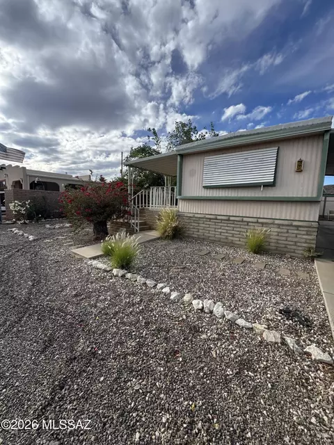 5652 W Tumbling F St, Tucson, AZ 85713