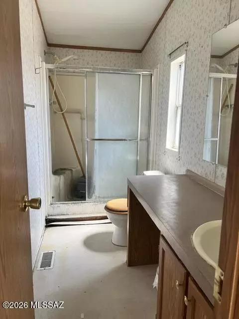 Bath - 6130 E Thunder River Dr, Tucson, AZ 85756 photo 1 of 1