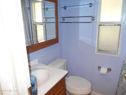 Bath - 8651 E Kitty Mow Trl, Pearce, AZ 85625 photo 1 of 3